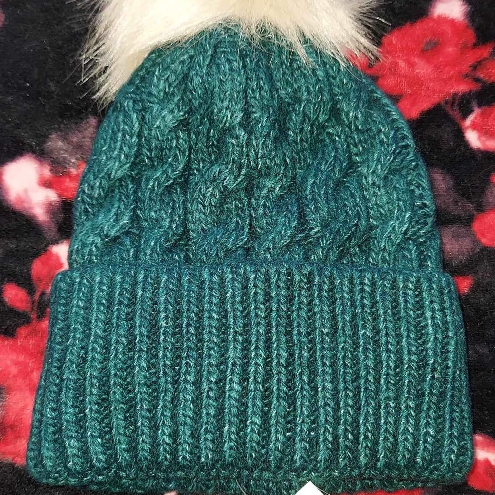 Abercrombie and Fitch Pom Pom Beanie NWT